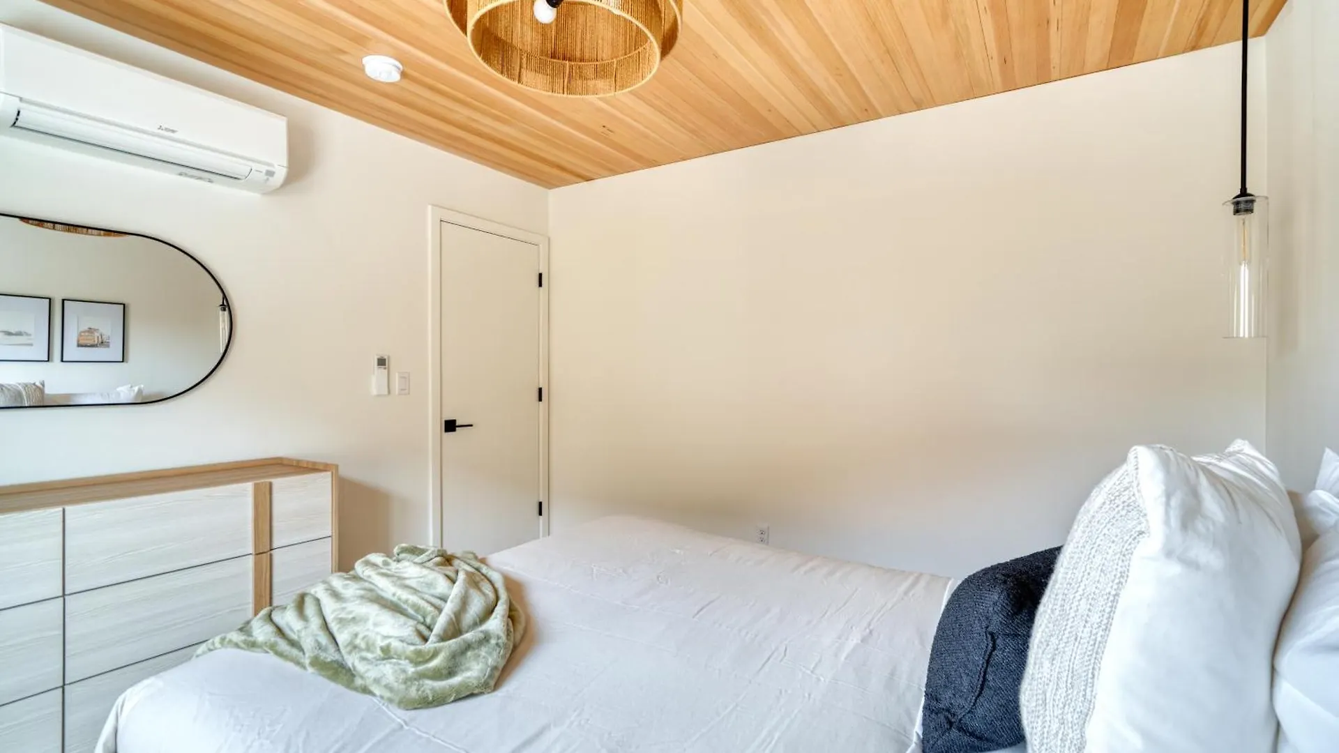 Alberta Arts District Hideaway- Stylish Townhome Portland