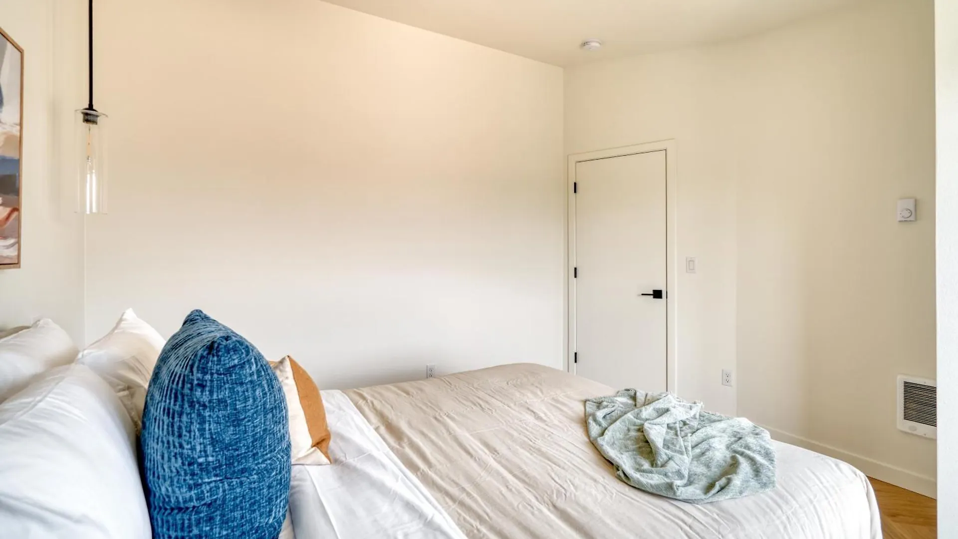 Alberta Arts District Hideaway- Stylish Townhome Portland Holiday home