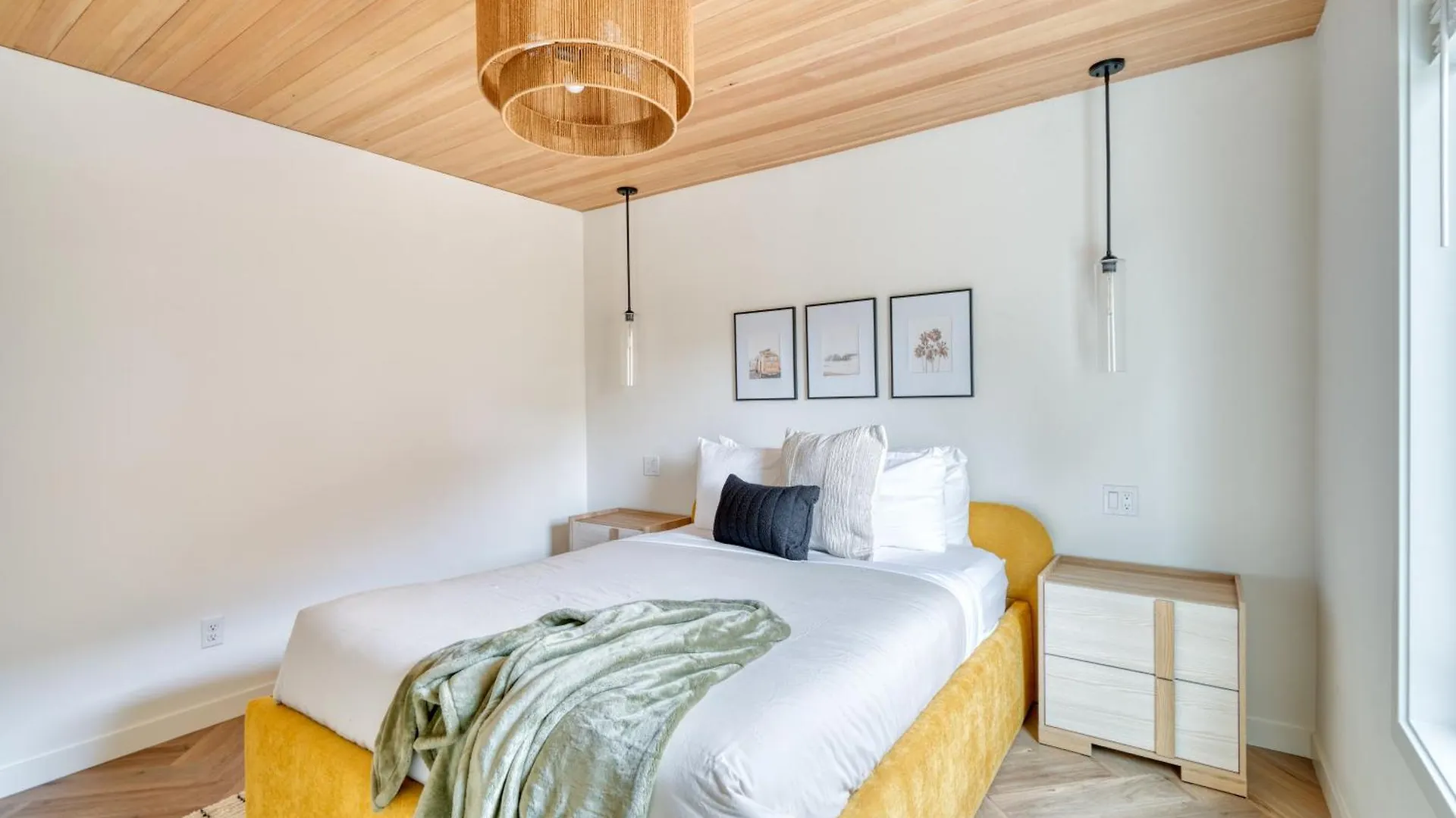 Alberta Arts District Hideaway- Stylish Townhome Portland