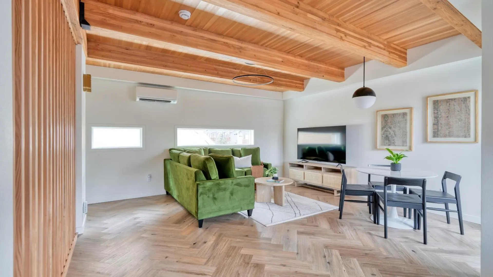 Alberta Arts District Hideaway- Stylish Townhome Portland