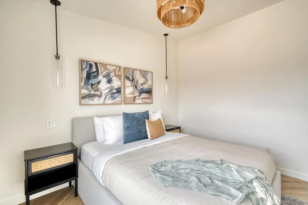 Alberta Arts District Hideaway- Stylish Townhome Portland